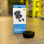 Audífonos Xiaomi Earbuds Basic 2 caja